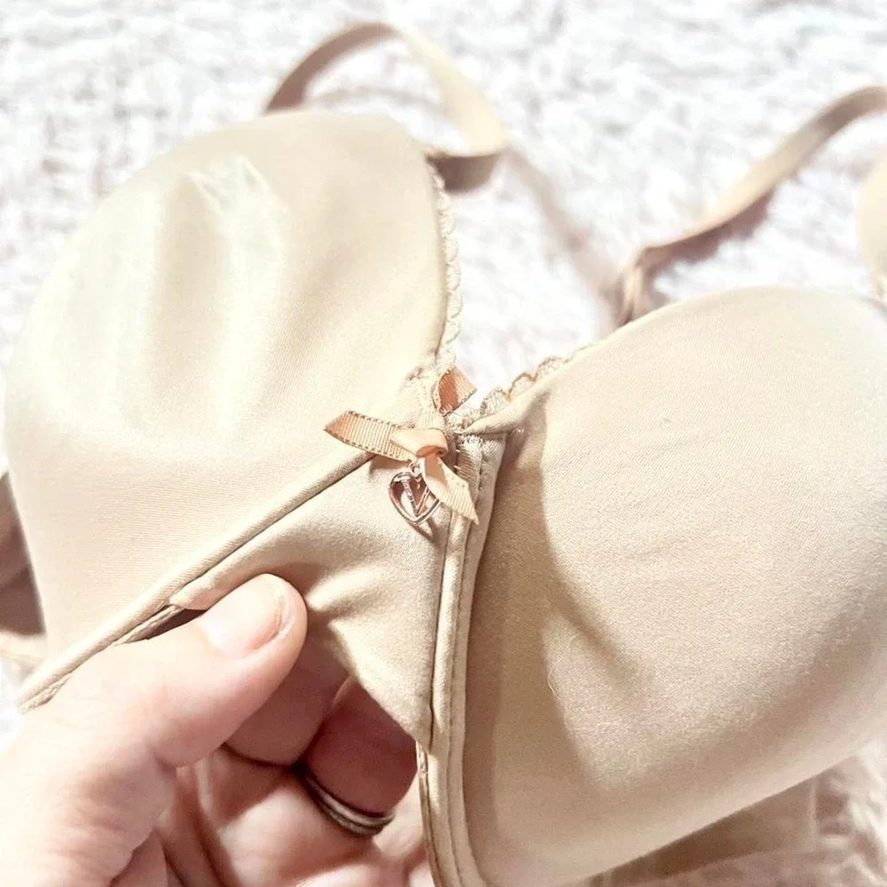 Victorias Secret Nude Classic‎ Timeless Lightly Padded Tshirt Bra Womens 36C